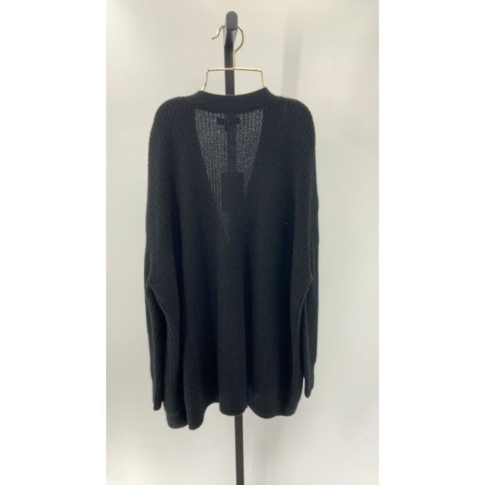 Quince Mongolian Cashmere Oversized Boyfriend Sweater - Picture 3 of 3